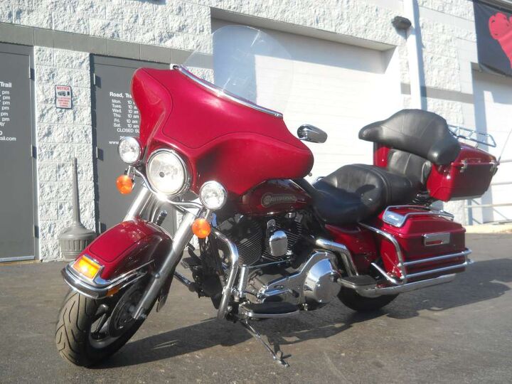 new tires vance hines pipes highway pegs beautiful color this bike is