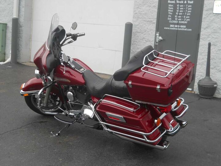 new tires vance hines pipes highway pegs beautiful color this bike is