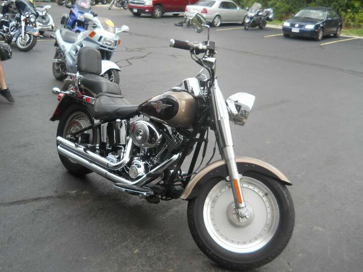 screamin eagle pipes backrest rack extra chrome super clean this bike is