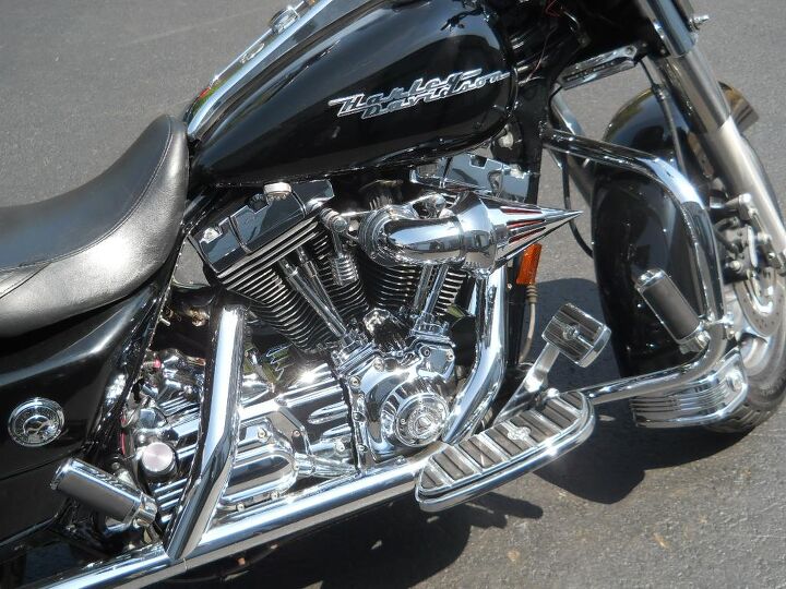 chrome boards intake highway pegs led lights rack extra chrome this bike