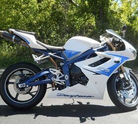 Leviers (embrayage/frein) Courts Noirs Pour Triumph DAYTONA 675 R (2011-2015) - Neuf - Fabriqué En France