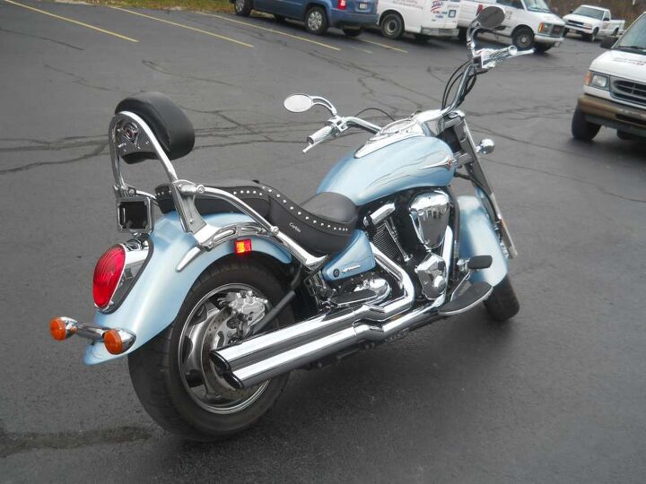 1 owner new tires corbin seat backrest vance hines pipes chrome