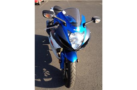 less than 2 700 miles on this good as new gsxr