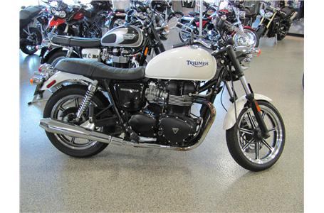 gently used bonneville a must see be apart of something special today