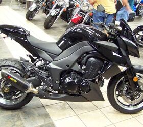 z1000 2010 タンクブラック the-z1000-knocks-your-eyeballs