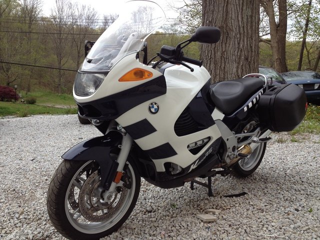 description this 2004 bmw k1200rs is in beautiful condition with
