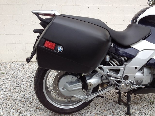 description this 2004 bmw k1200rs is in beautiful condition with