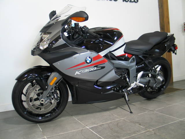 2009 bmw k1300s only 5900 miles