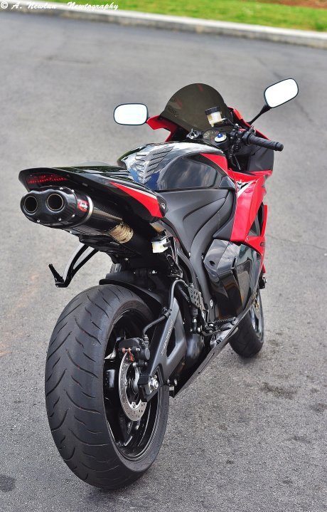 2009 cbr 600 red black one of a kind