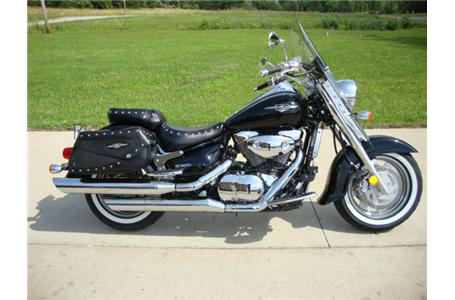 these suzuki 1500cc touring cruisers are always a popular mount in our store and