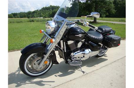 these suzuki 1500cc touring cruisers are always a popular mount in our store and
