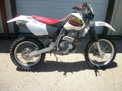 WHITE XR400  Call for Details; Ready to Sell