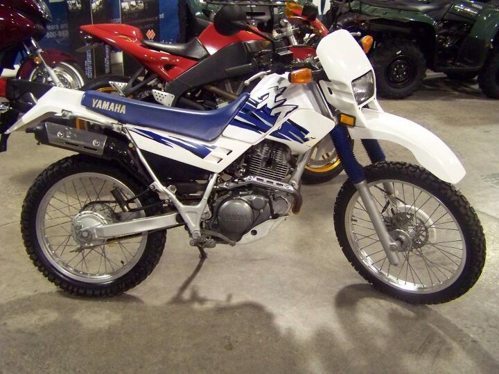 great dual purpose trail bike 225cc in great shape and ready to ride