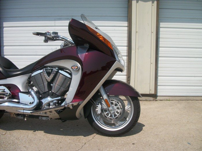 maroon victory vision with 5866 miles call for details ready to sell