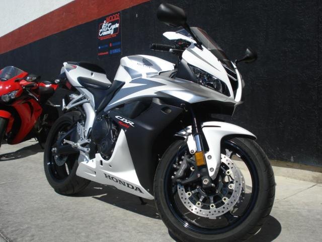 very clean low miles bike the cbr600 s most radical redesign since