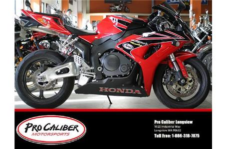 honda s cbr1000rr sportbike of the year undertail exhaust awesome bike