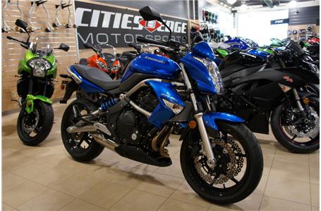 new 2009 kawasaki er 6n demo low miles showfloor condition includes full