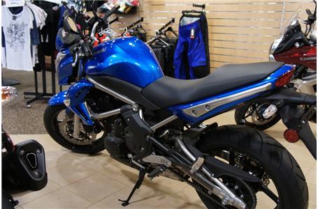 new 2009 kawasaki er 6n demo low miles showfloor condition includes full