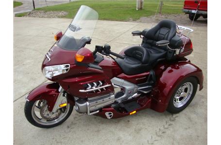 only 14 452 miles outstanding 30th anniversary gold wing with a premium