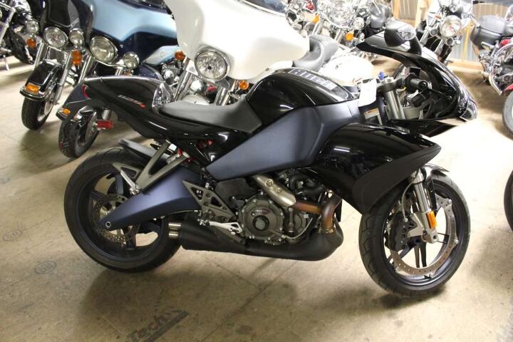 2008 buell 1125rthe machine doesnt come firstthe rider