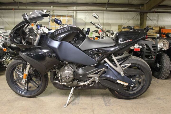 2008 buell 1125rthe machine doesnt come firstthe rider