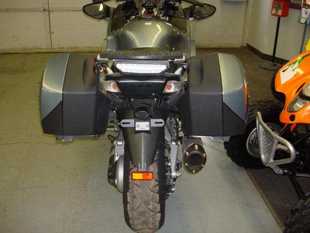 2008 kawasaki concourse 1400 excellent condition low miles ready for that