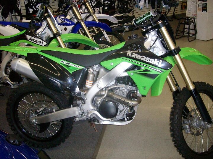 mean and green great mx bike light and fast will not be here for long at this