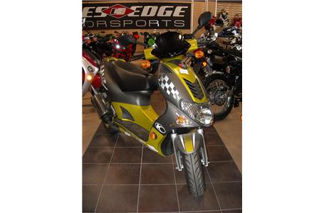 2008 super 9 50cc scooter low use excellent condition