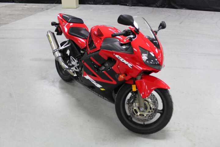 2001 cbr600f4ithe best bike in the 600 supersport class is even