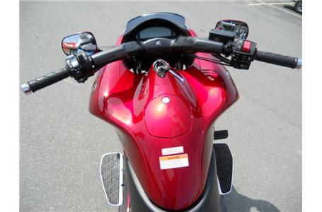 the nsa700a9 dn01 is a fully automotic scooter sport bike and crossover unit it