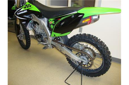 a leaner stronger and efi equipped racing thoroughbred this one has a full fmf