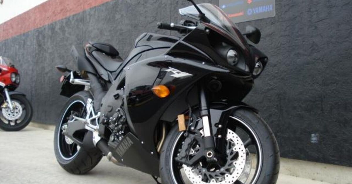 2010 Yamaha YZF-R1 For Sale | Motorcycle Classifieds | Motorcycle.com