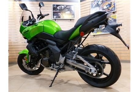new 2009 kawasaki versys in green original msrp was 7099 sale price is good