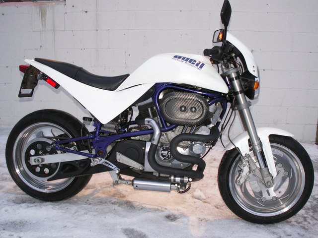 description this 1998 buell s1 white lightning is in beautiful