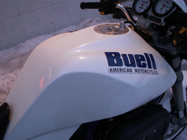 description this 1998 buell s1 white lightning is in beautiful