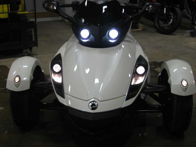 not your normal spyder the can am spyder rs roadster riding