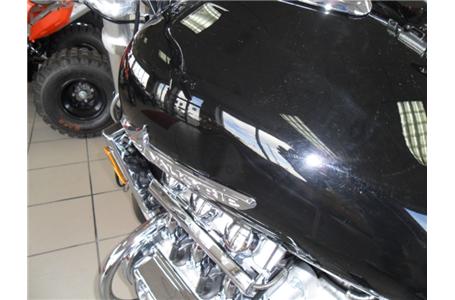 very clean all stock honda valkyrie small dent in left side of tank as seen in