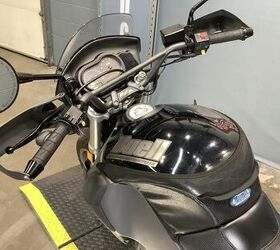 21st annual madness sale 1 owner lockable buell side cases hand guards tank