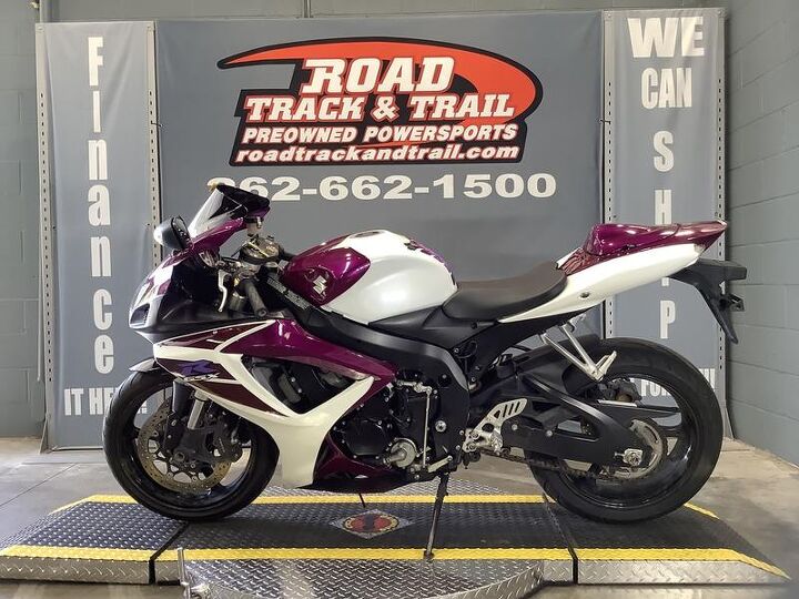 two brothers exhaust fuel injected cool and clean sport bike we can ship