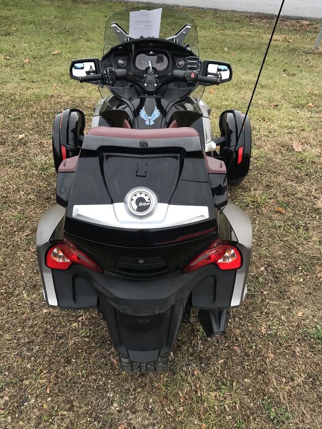 2015 can am spyder rt special series