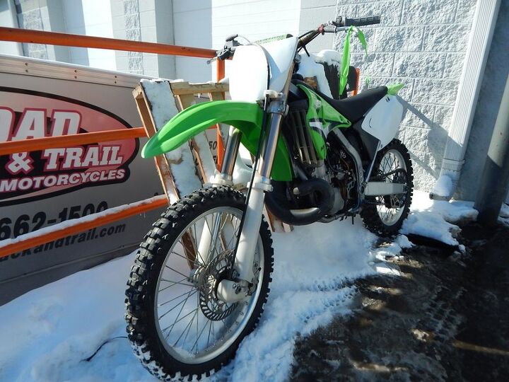 new tires stock big power 2 stroke ripper we can ship this for 399