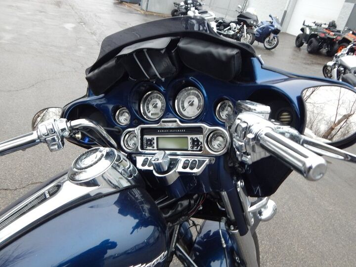chrome forks painted inner fairing chrome controls silver faced gauges abs hd