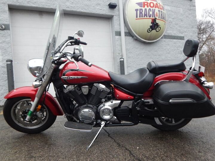 1 owner factory loaded low miles fuel injected cruiser we can ship this