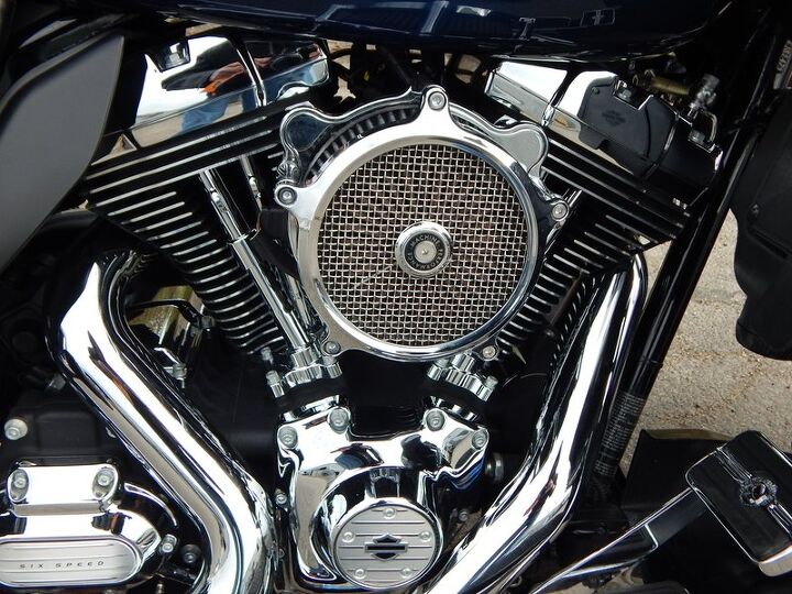 abs security audio screamin eagle pipes intake chrome boards big bars