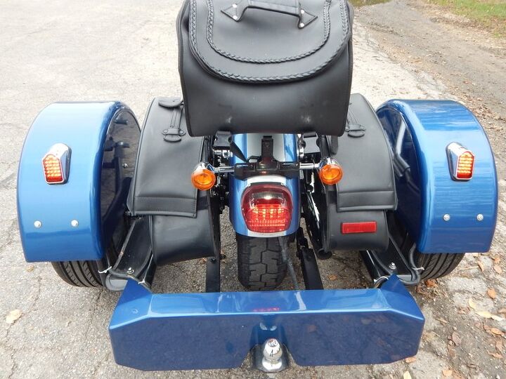 bolt on voyager trike kit windshield tour seat saddlebags crashbar chrome