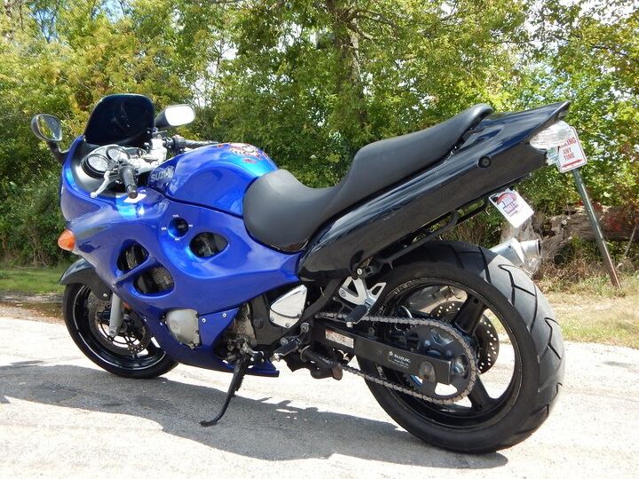yoshimura exhaust integrated tail budget sport bike we can ship this for