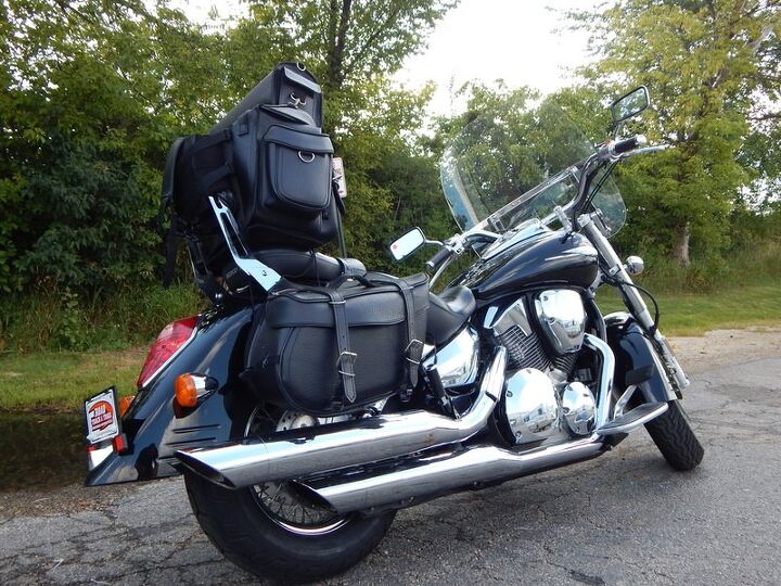 1 owner rear backrest shield saddlebags tour bag we can ship this for