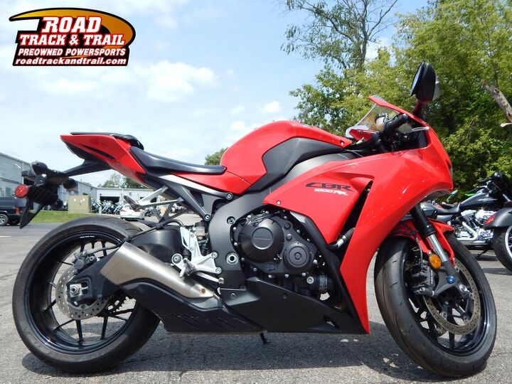 1 owner stock newer tires red 1000cc rocket we can ship this for 399