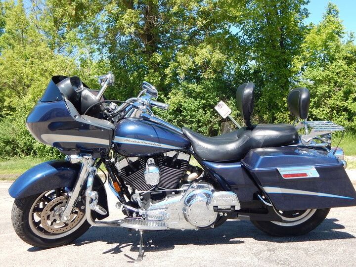 1 owner only 4000 miles bassani 2 into 1 exhaust high flow chrome forks