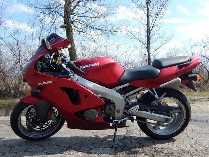 stock budget sport bike we can ship this for 399 anywhere in the conti